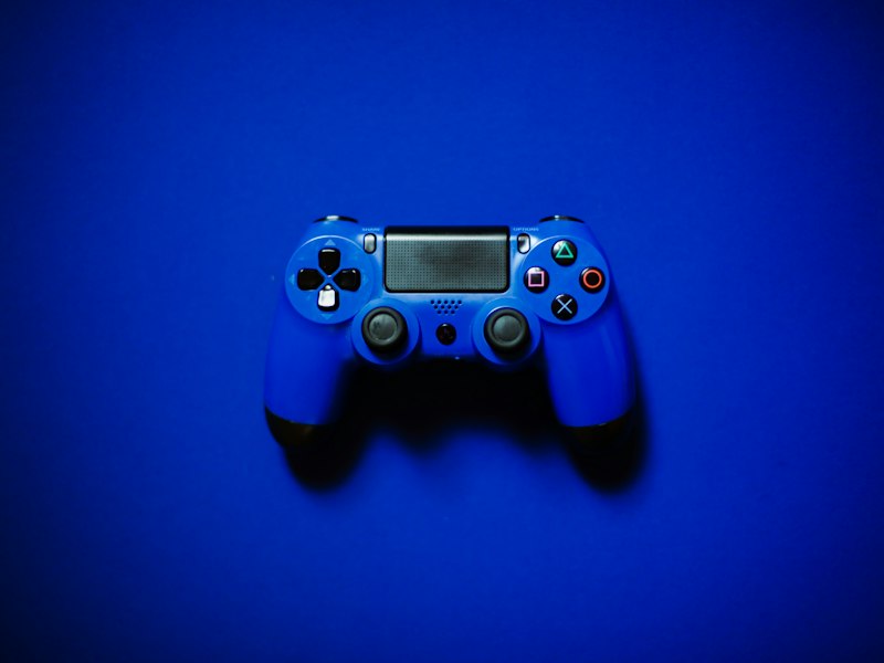 Editor testing a game at a desk